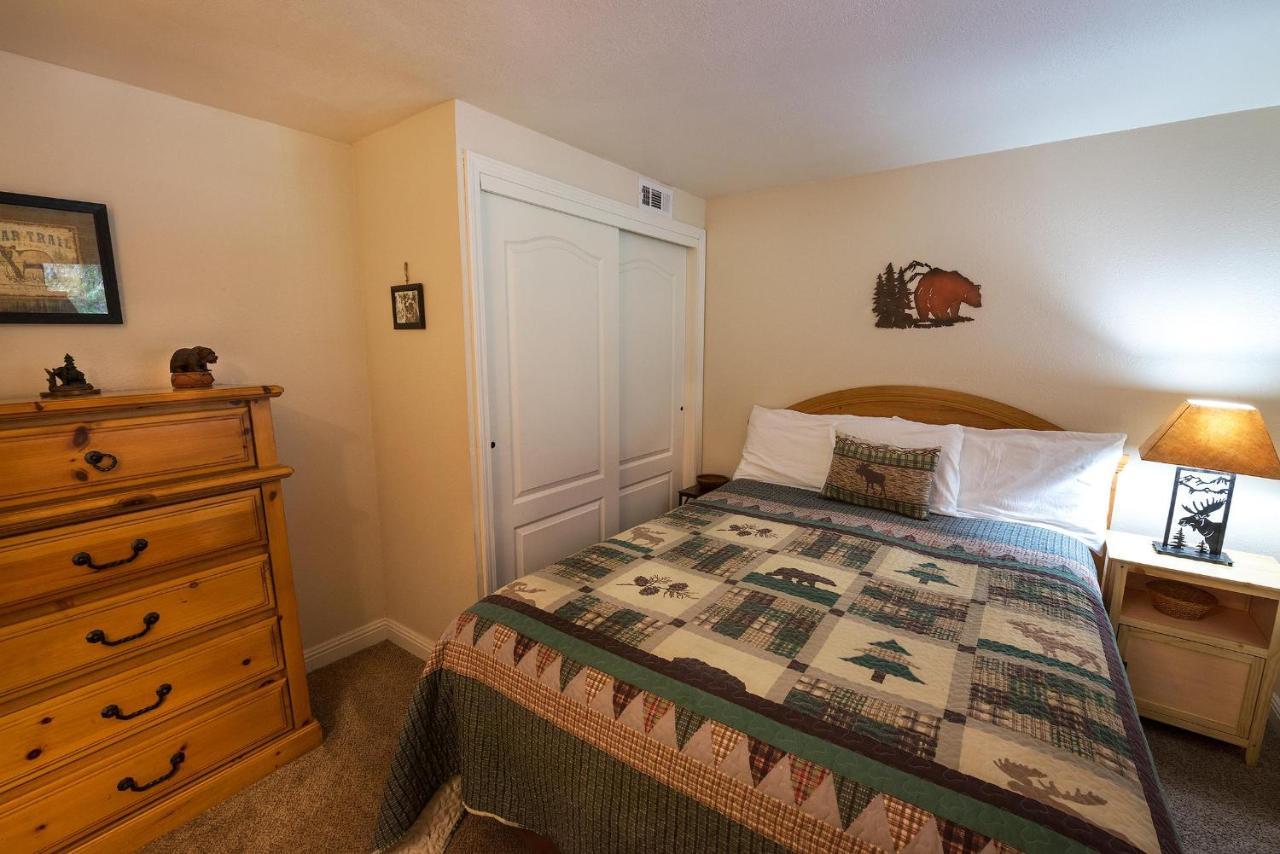 Villa Sierra Springs à Oakhurst Extérieur photo