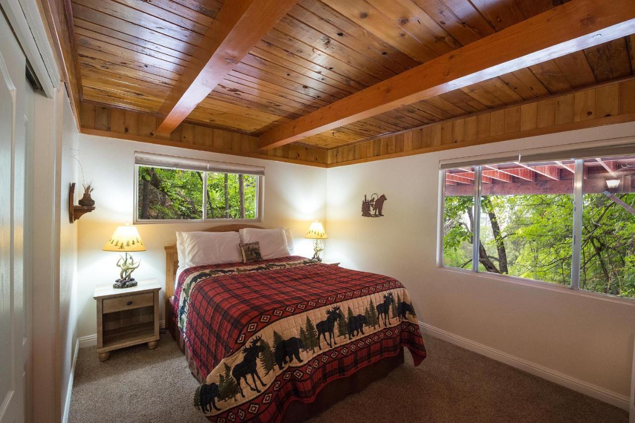 Villa Sierra Springs à Oakhurst Extérieur photo